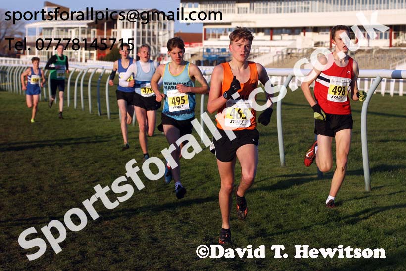 Mens under-17s North Eastern Cross Country, Redcar. Photo:  David T. Hewitson/Sports for All Pics
